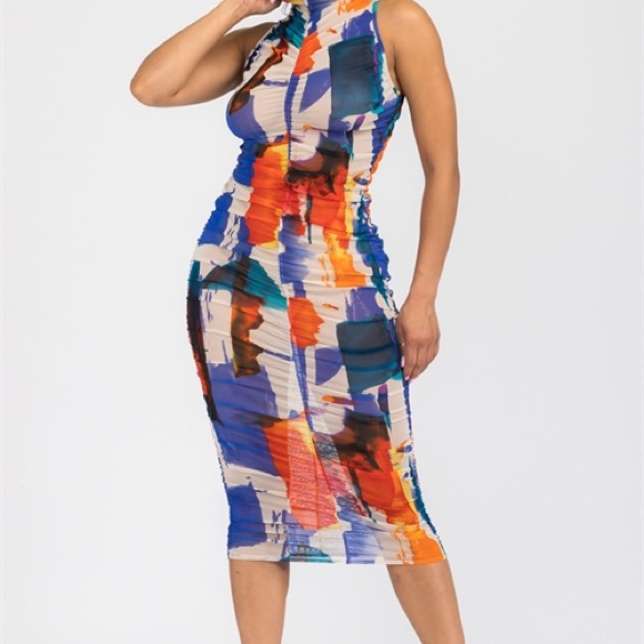 New! Color Splash Scrunch Fitted Dress - Picture 4 of 12